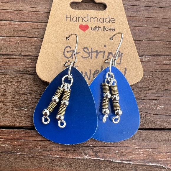 Handmade Recycled Guitar String Earrings - Picture 4 of 7